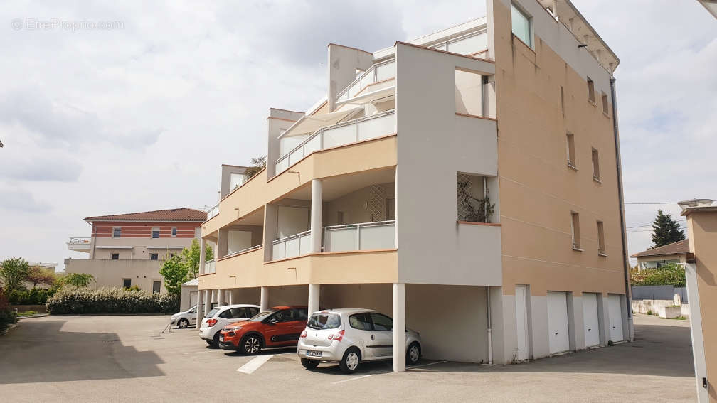 Appartement à BOURG-DE-PEAGE