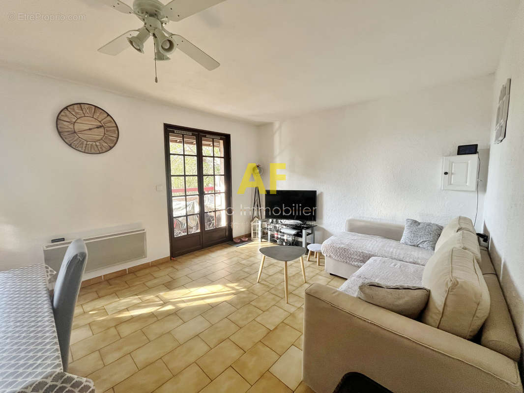 Appartement à SAINT-RAPHAEL