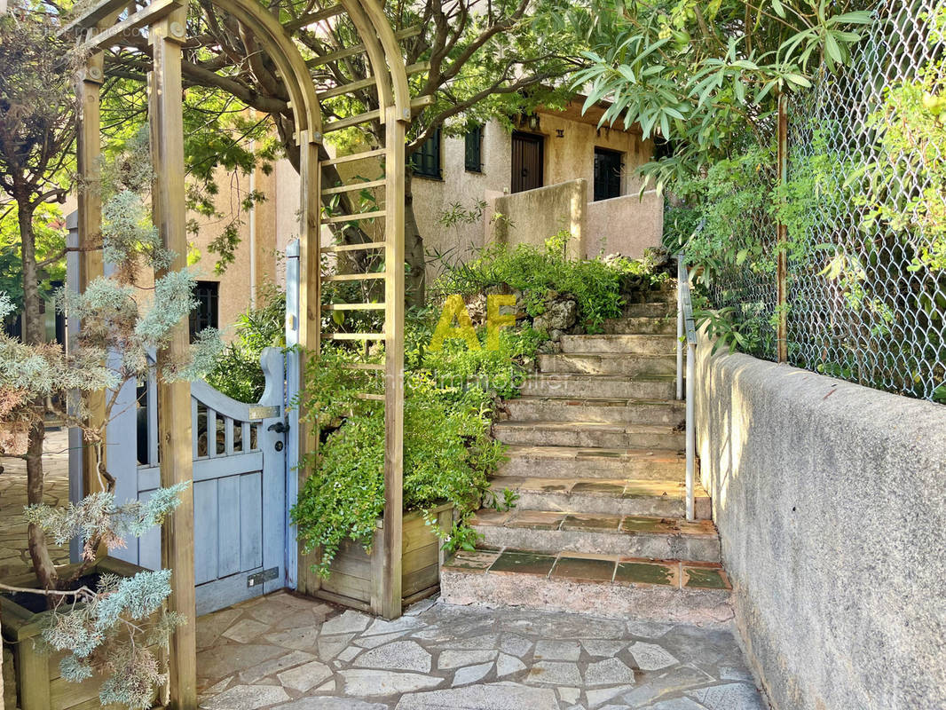 Appartement à SAINT-RAPHAEL