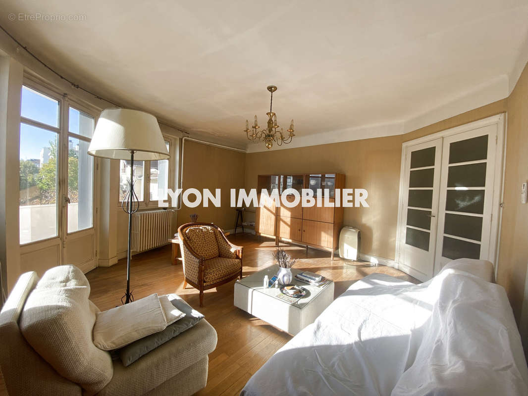 Appartement à LYON-8E