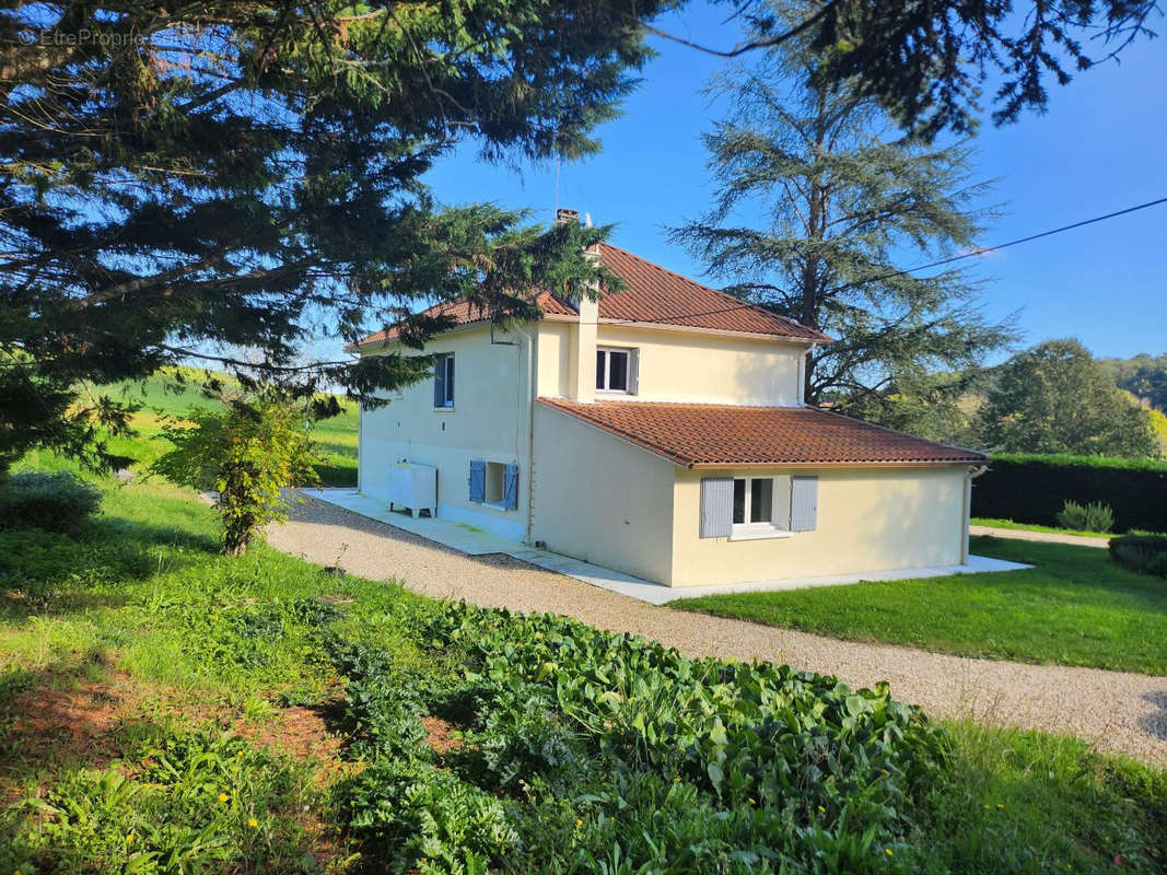 Maison à VILLAMBLARD