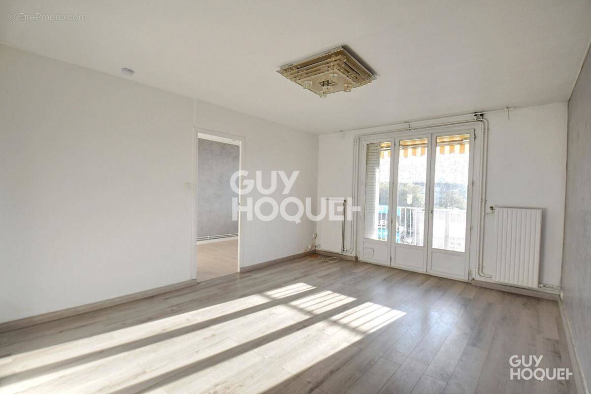 Appartement à LYON-8E