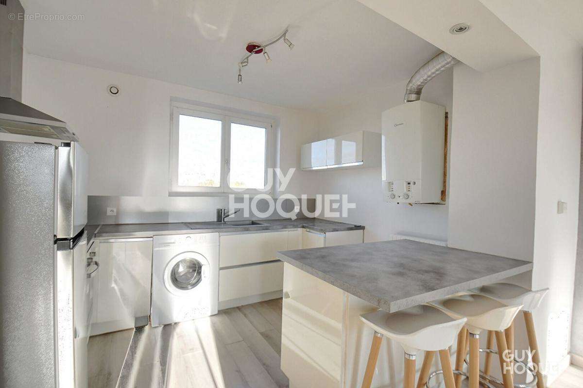 Appartement à LYON-8E