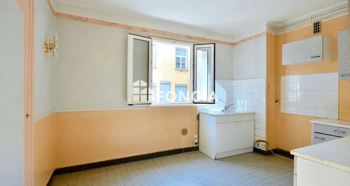 Appartement à LYON-1E