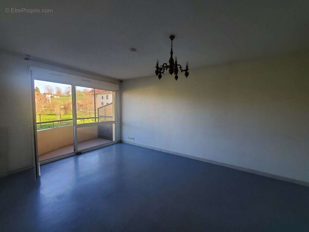 Appartement à SAINT-CHEF