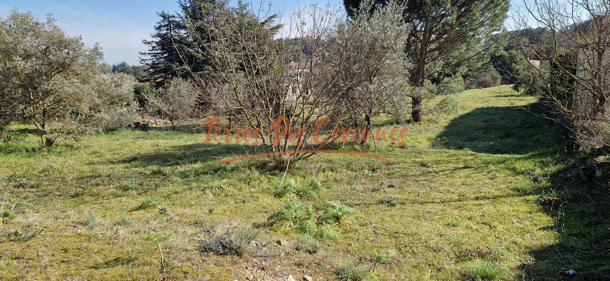 Terrain à ANDUZE