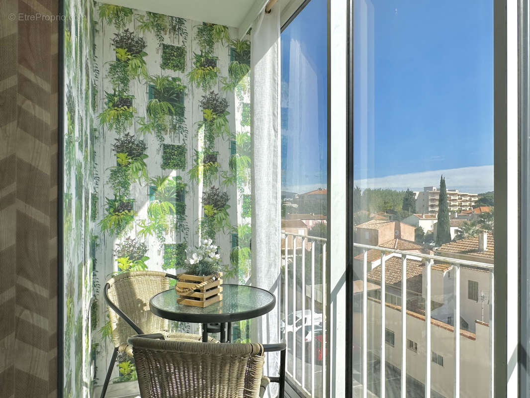 Appartement à SAINT-RAPHAEL