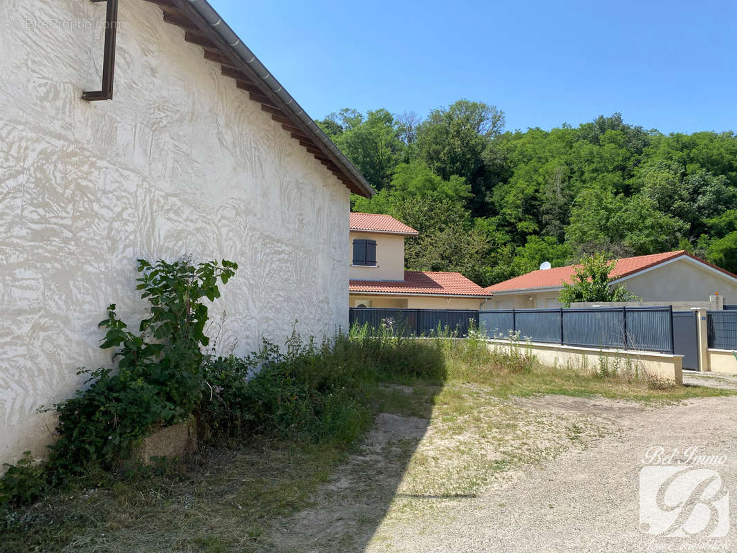 Maison à BOURG-SAINT-CHRISTOPHE