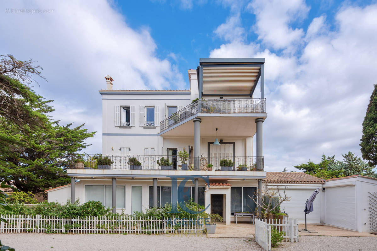 Appartement à SIX-FOURS-LES-PLAGES