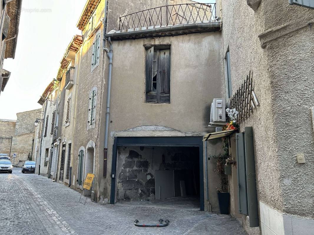 Maison à VILLENEUVE-LES-BEZIERS