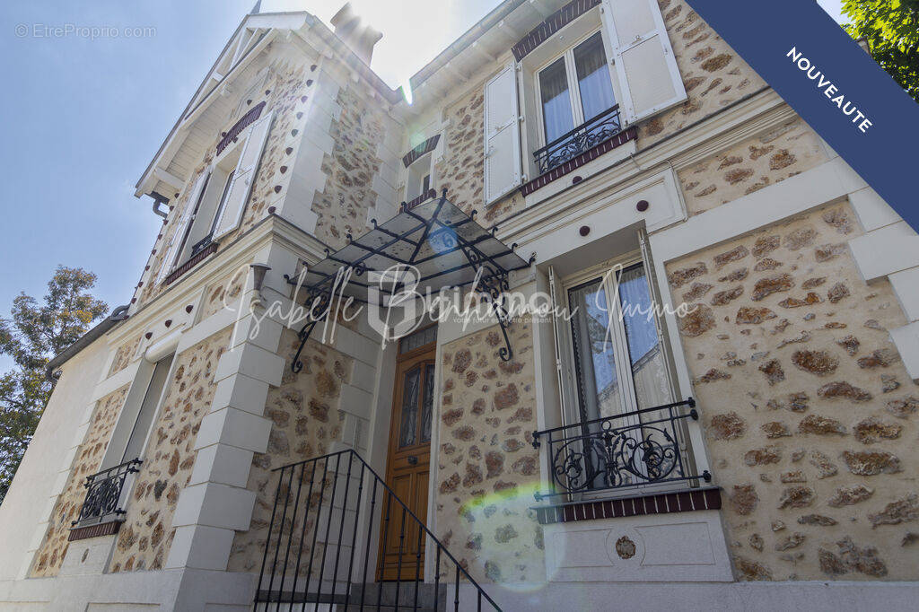 Maison à LE PERREUX-SUR-MARNE