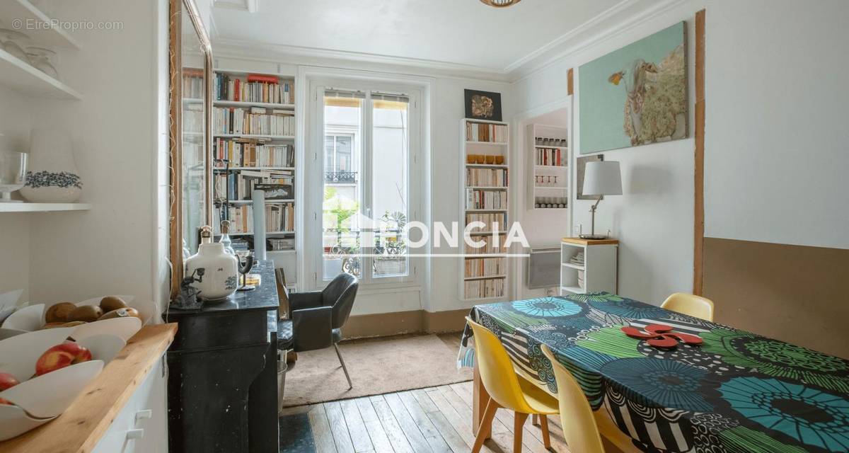 Appartement à PARIS-18E