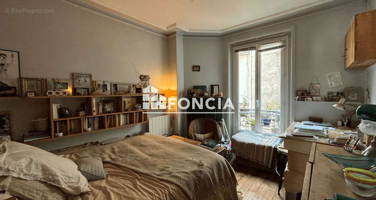 Appartement à PARIS-18E