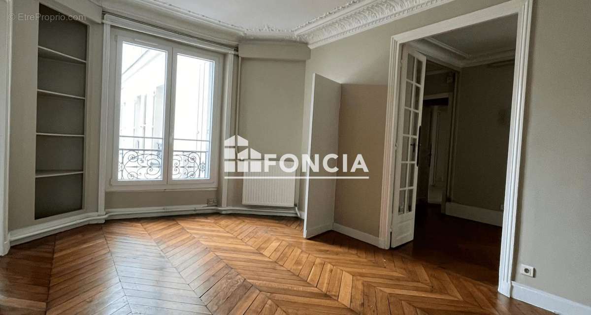 Appartement à PARIS-9E