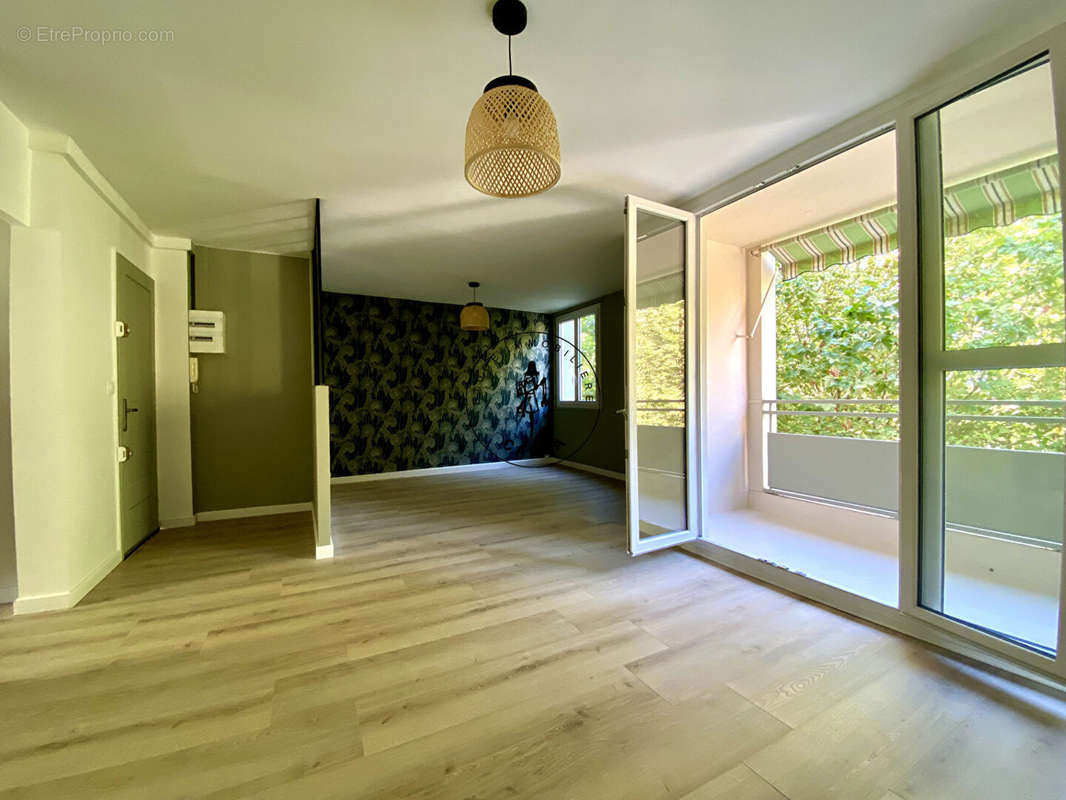 Appartement à LYON-5E