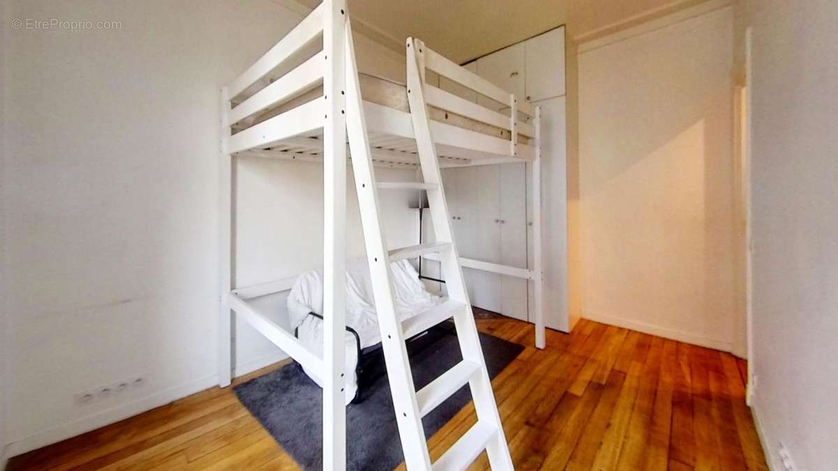 Appartement à ISSY-LES-MOULINEAUX