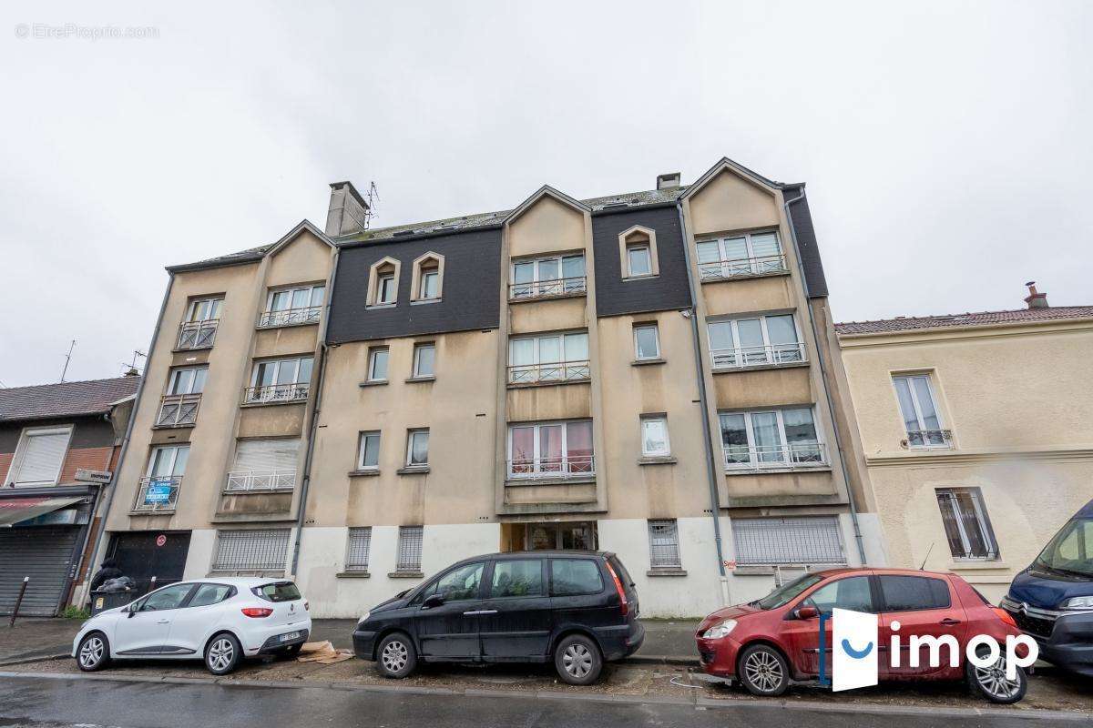 Appartement à STAINS