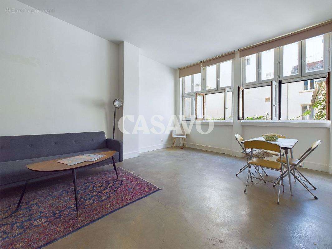 Appartement à PARIS-10E