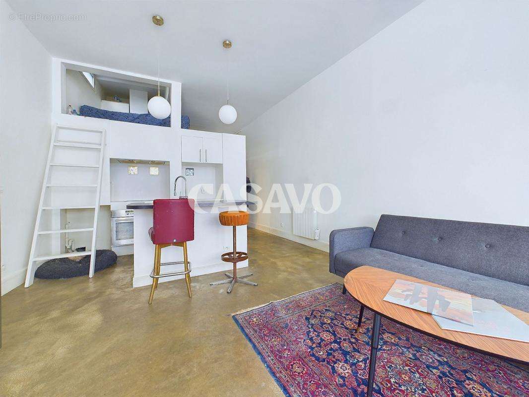 Appartement à PARIS-10E