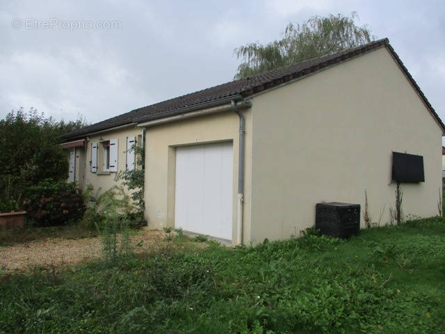 Maison à SAINT-MAURICE-LES-BROUSSES