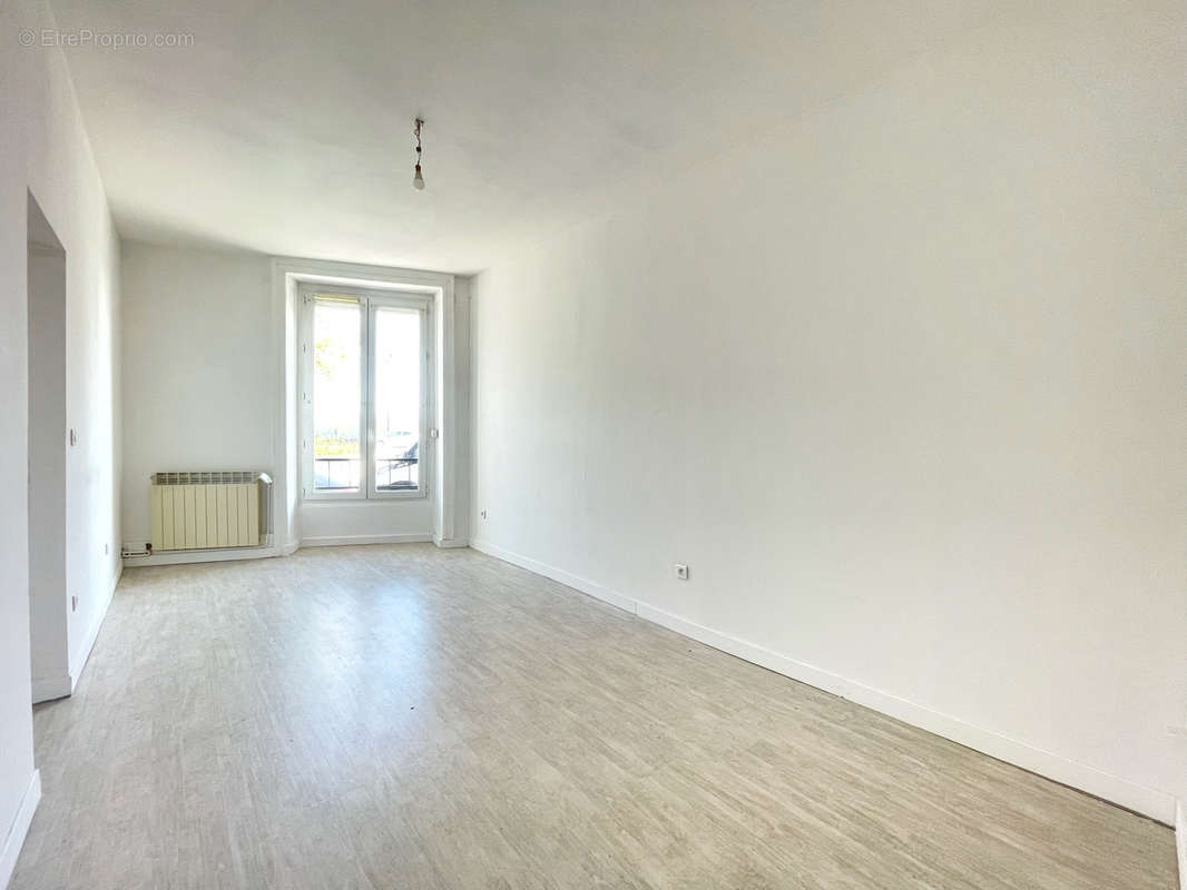 Appartement à GIVORS