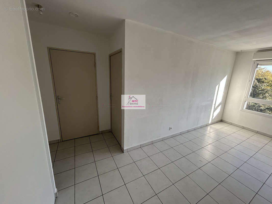 Appartement à VENISSIEUX