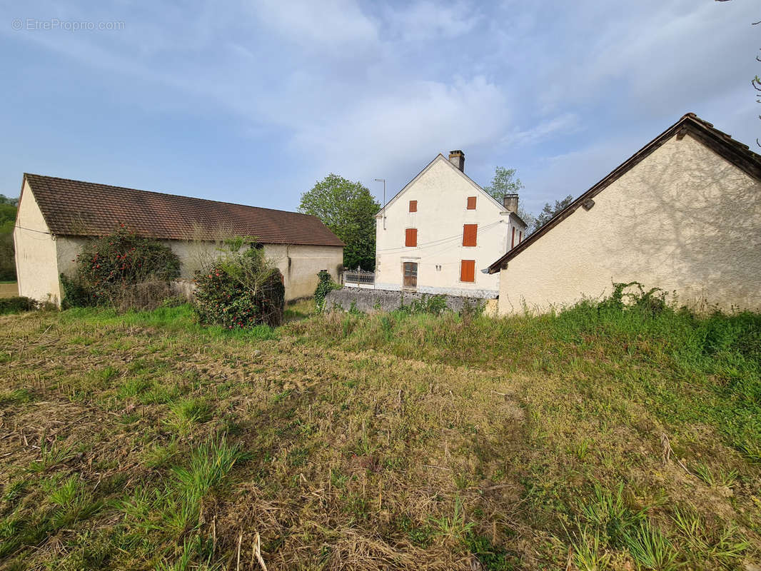 Maison à ARTHEZ-DE-BEARN