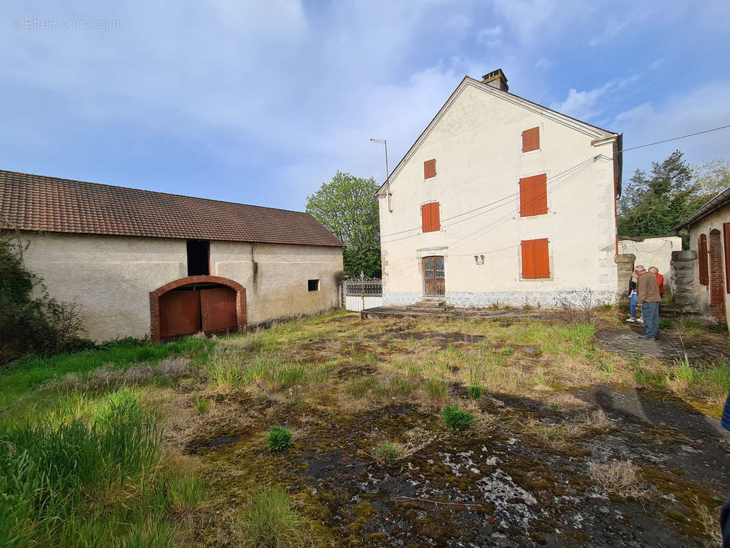 Maison à ARTHEZ-DE-BEARN