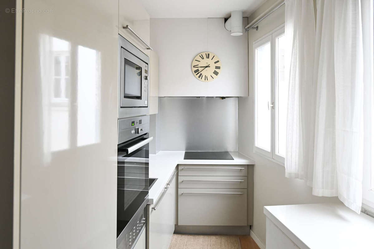 Appartement à PARIS-6E