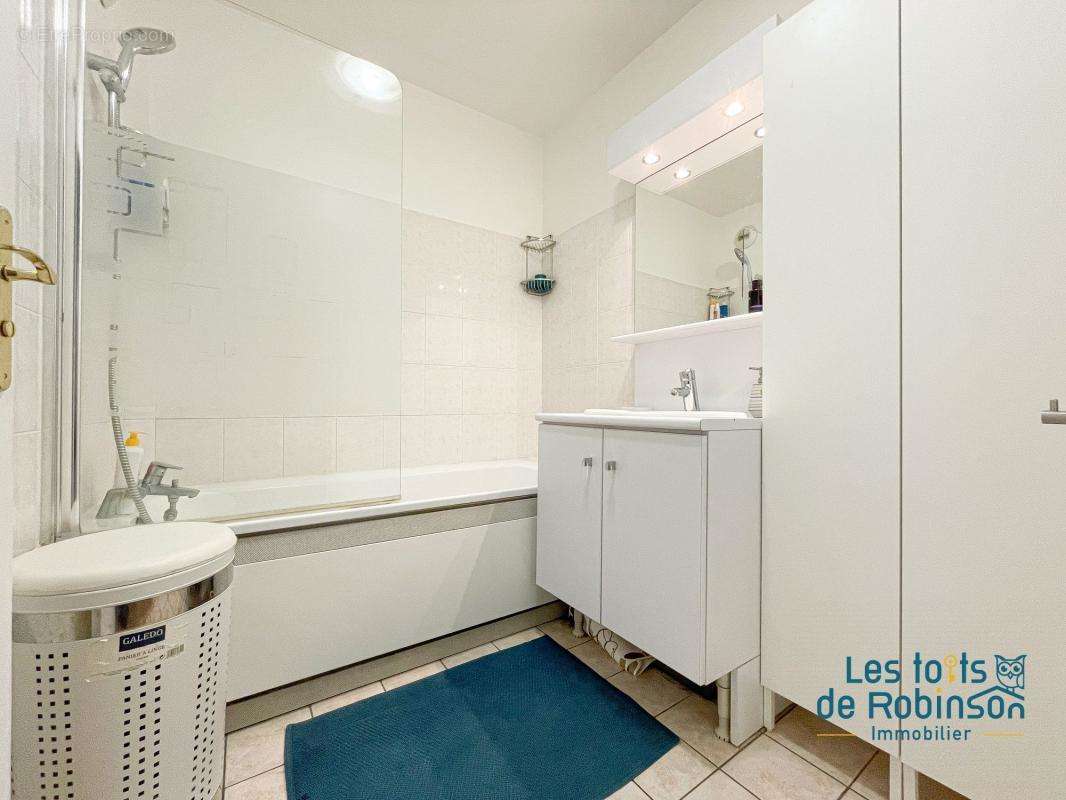 Appartement à LE PLESSIS-ROBINSON