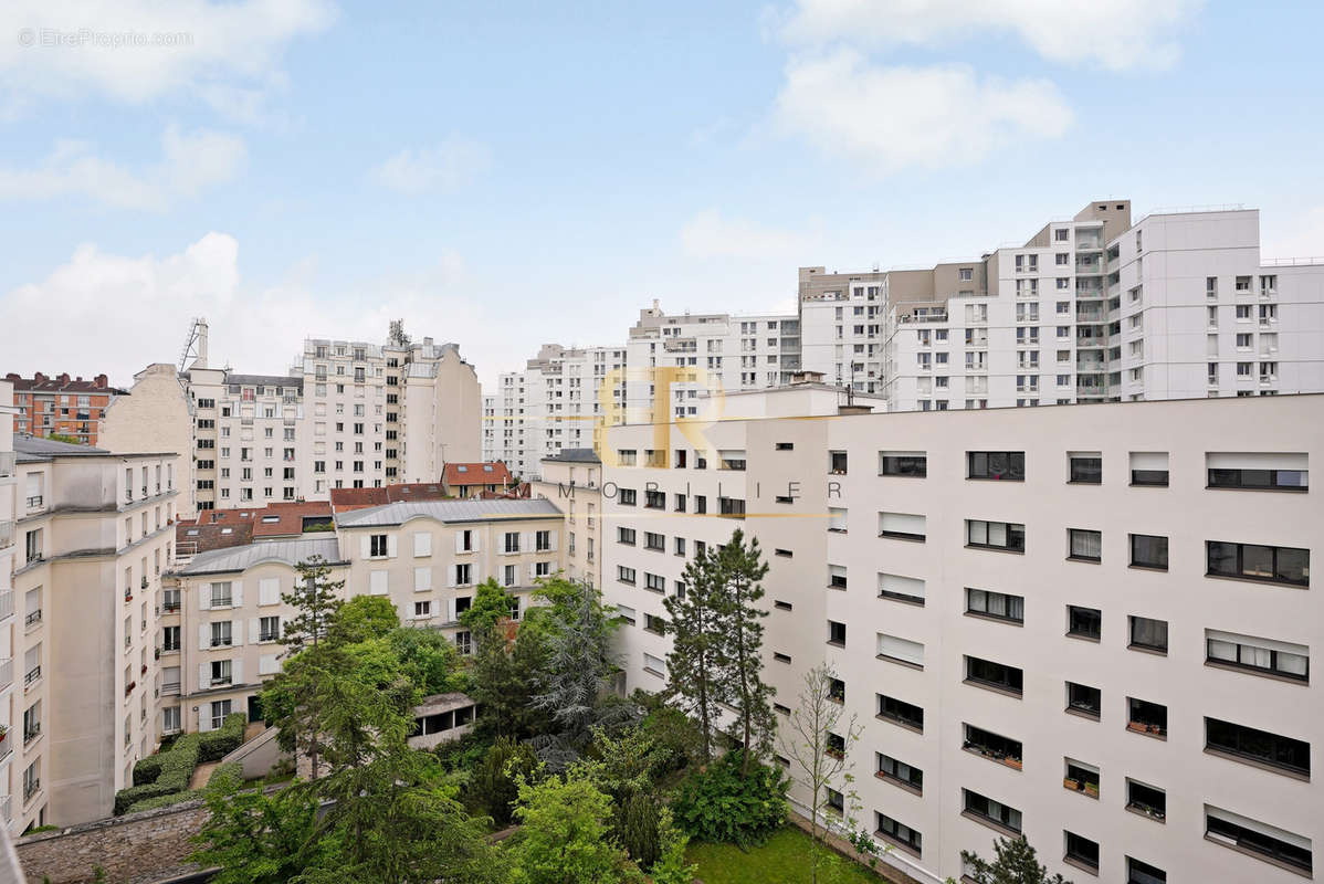 Appartement à PARIS-19E