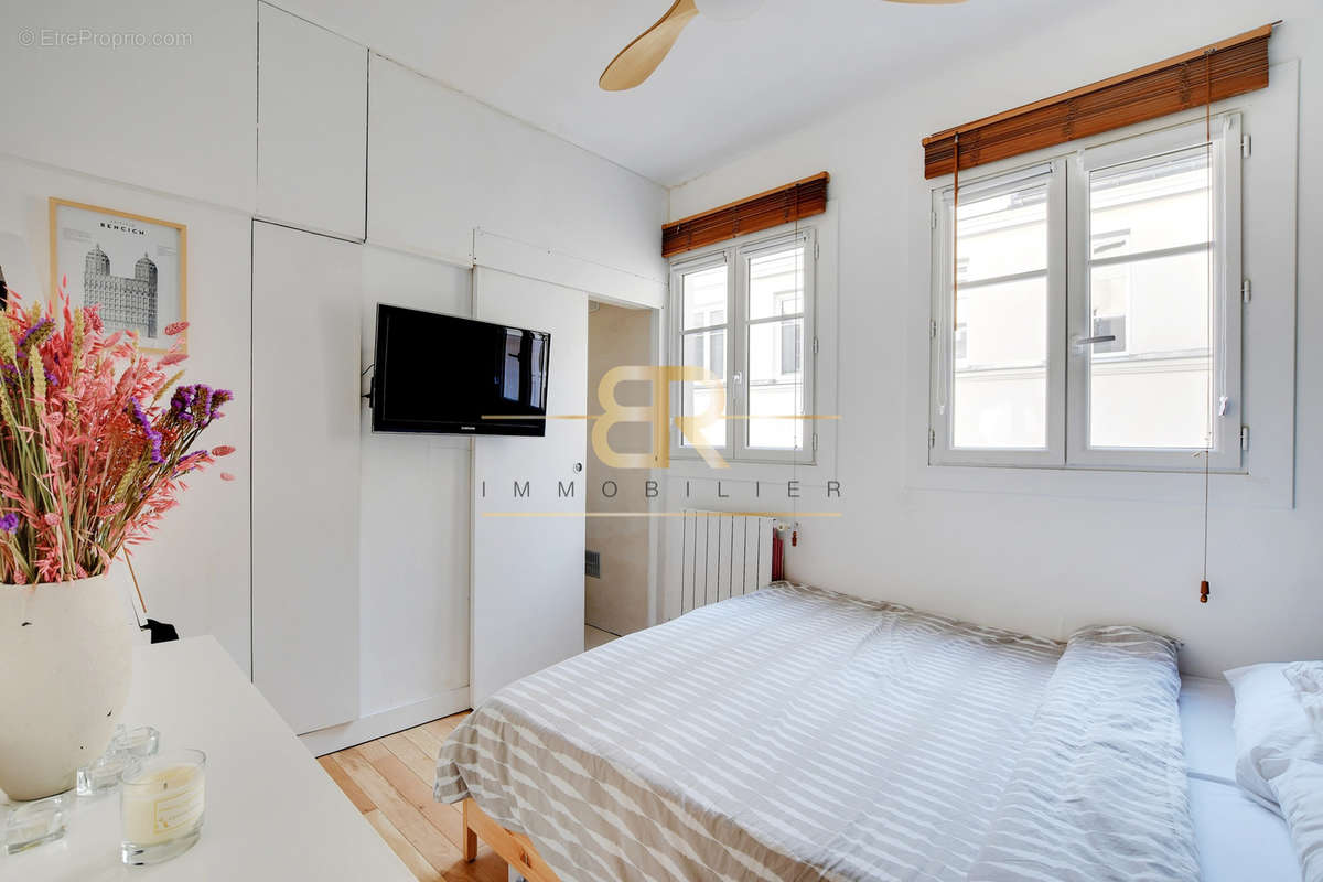 Appartement à PARIS-2E