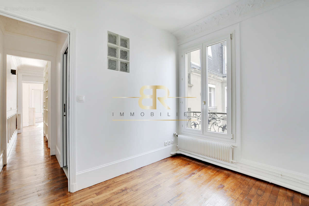 Appartement à PARIS-5E