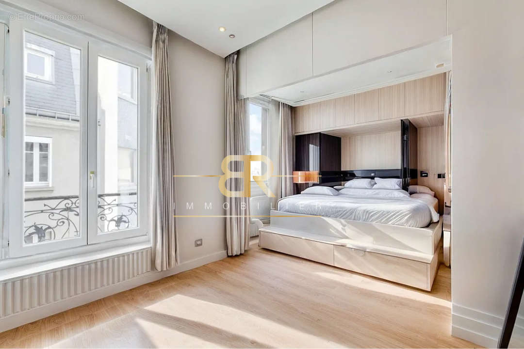 Appartement à PARIS-5E