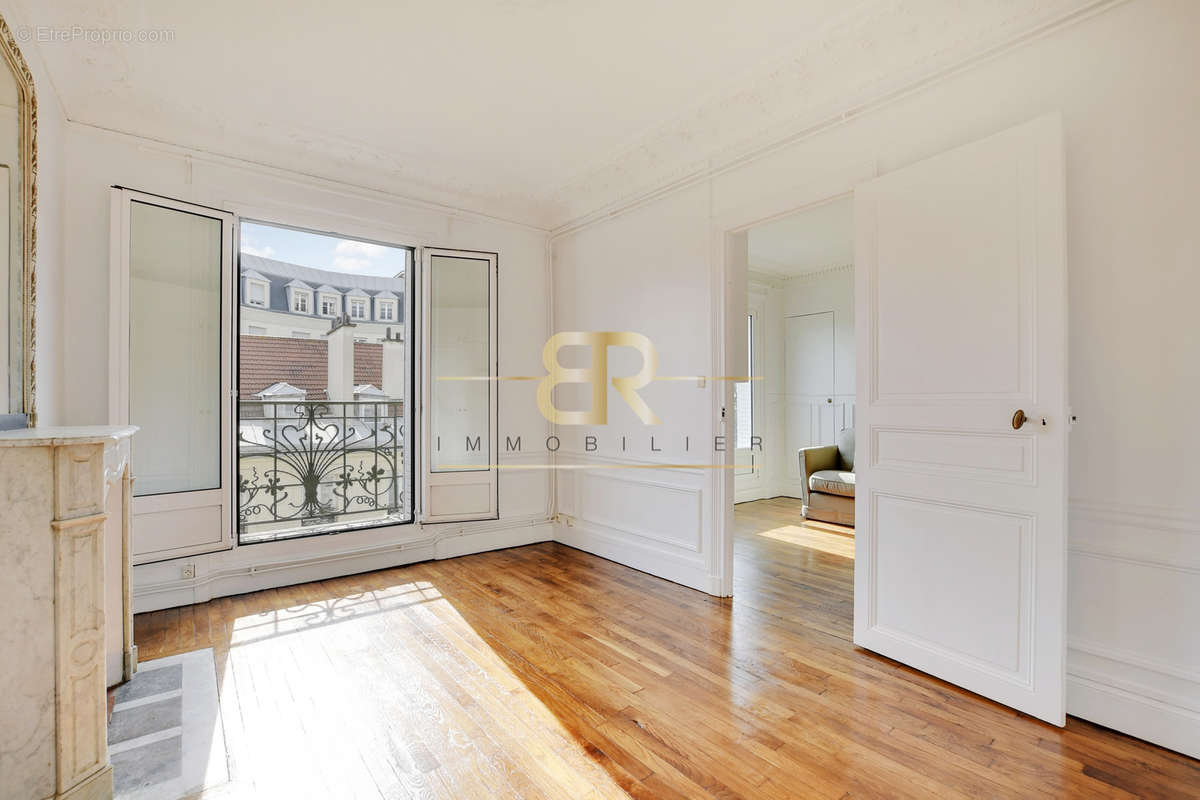 Appartement à PARIS-5E