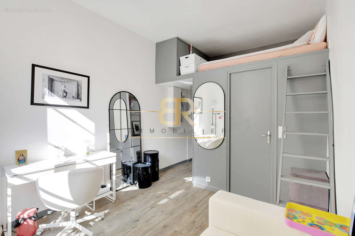 Appartement à PARIS-6E