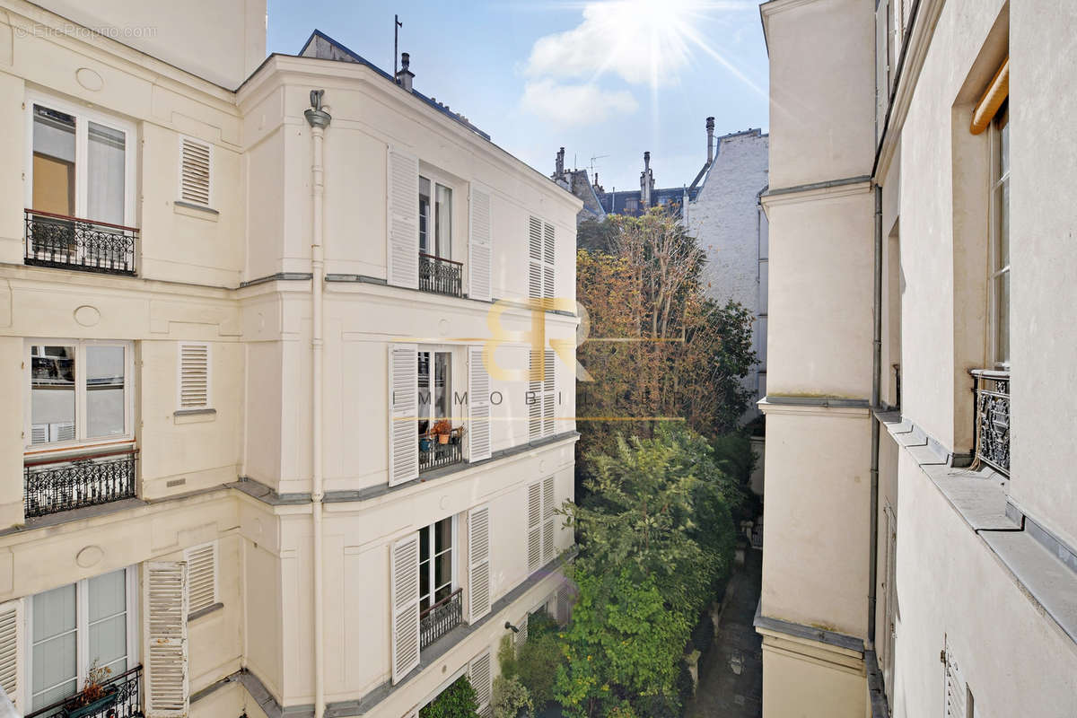 Appartement à PARIS-6E