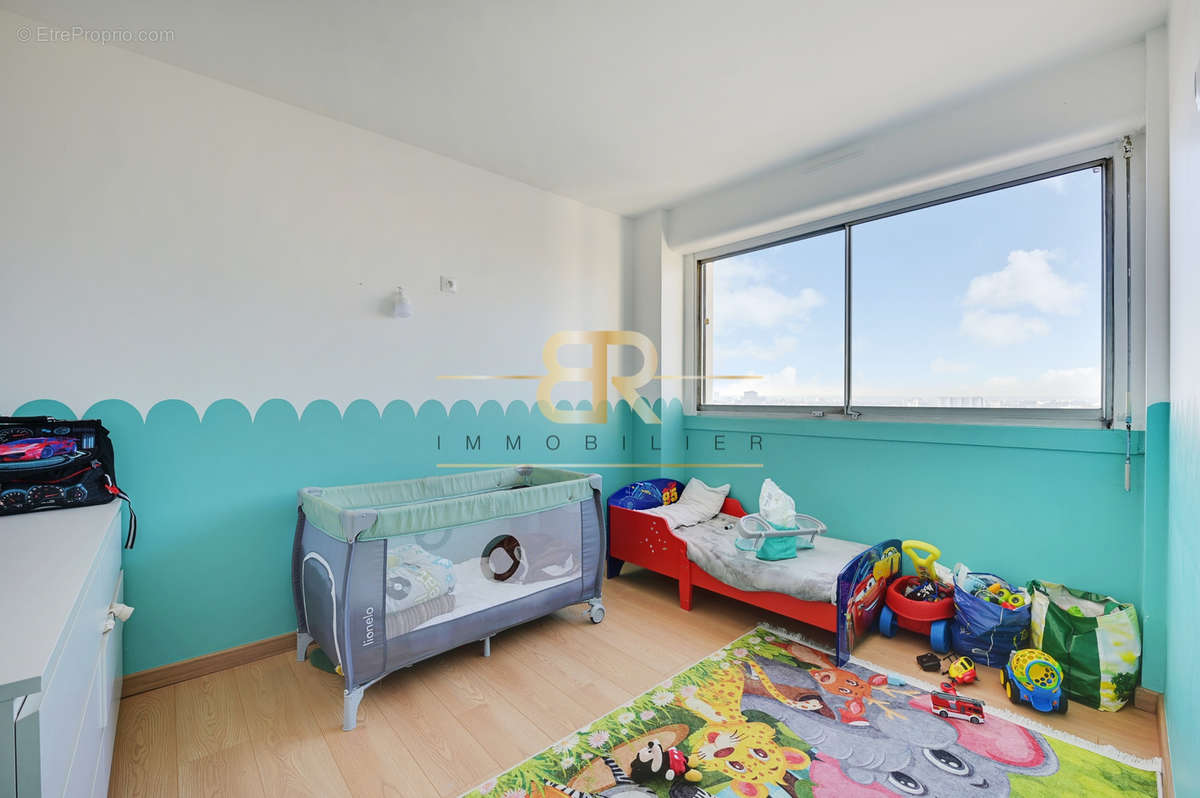 Appartement à COLOMBES