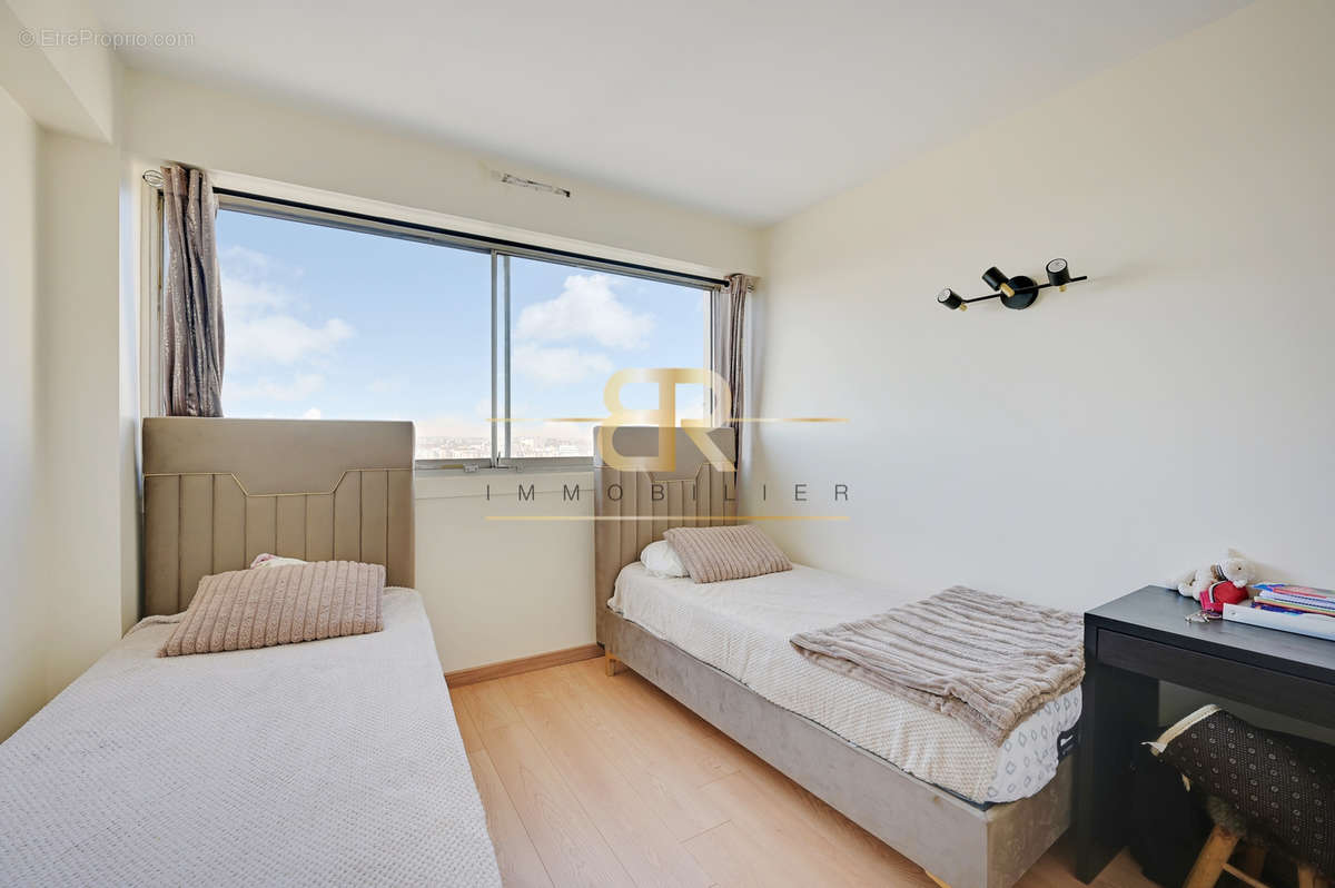 Appartement à COLOMBES