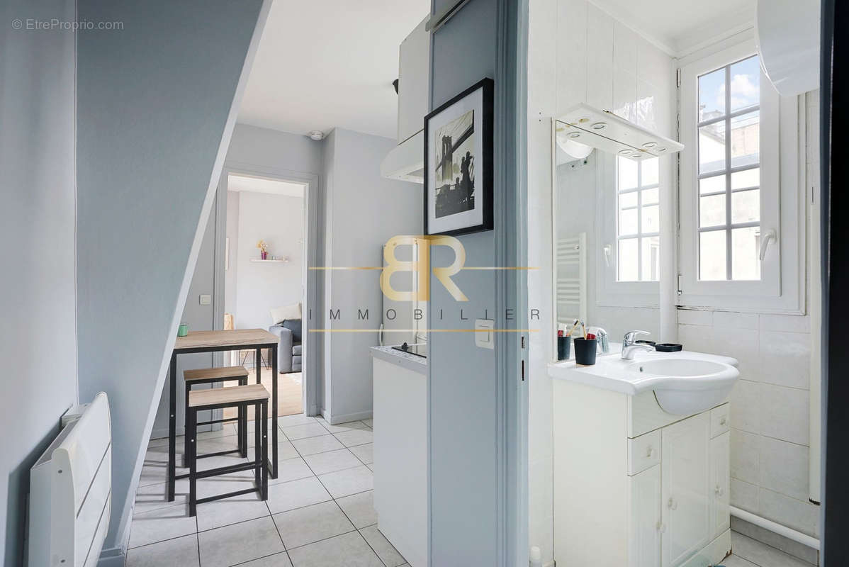 Appartement à PARIS-11E