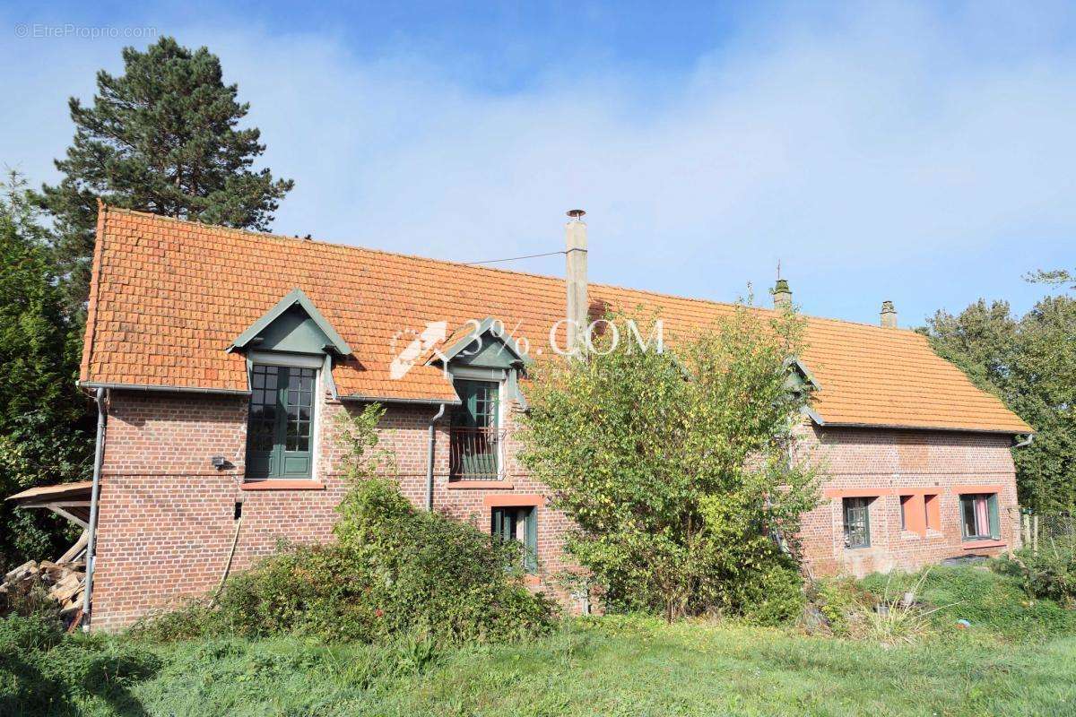 Maison à SAINT-VAAST-D&#039;EQUIQUEVILLE