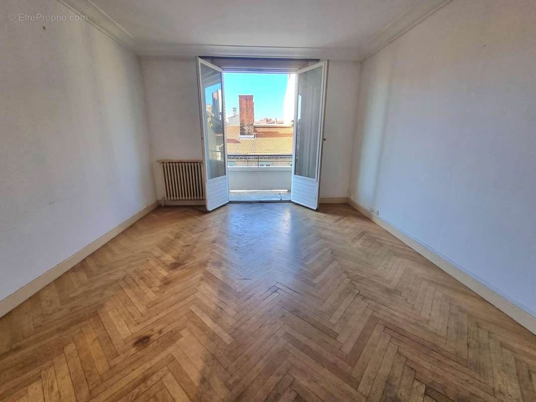 Appartement à LYON-7E