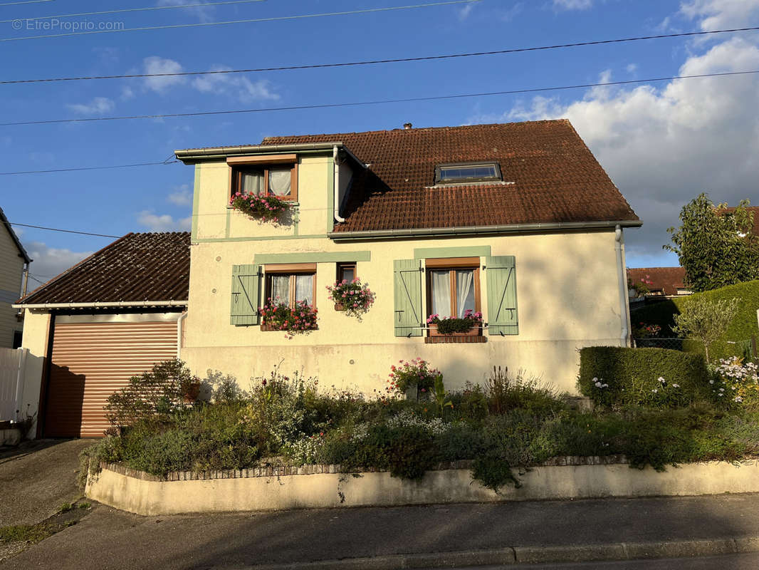 Maison à NEUFCHATEL-EN-BRAY