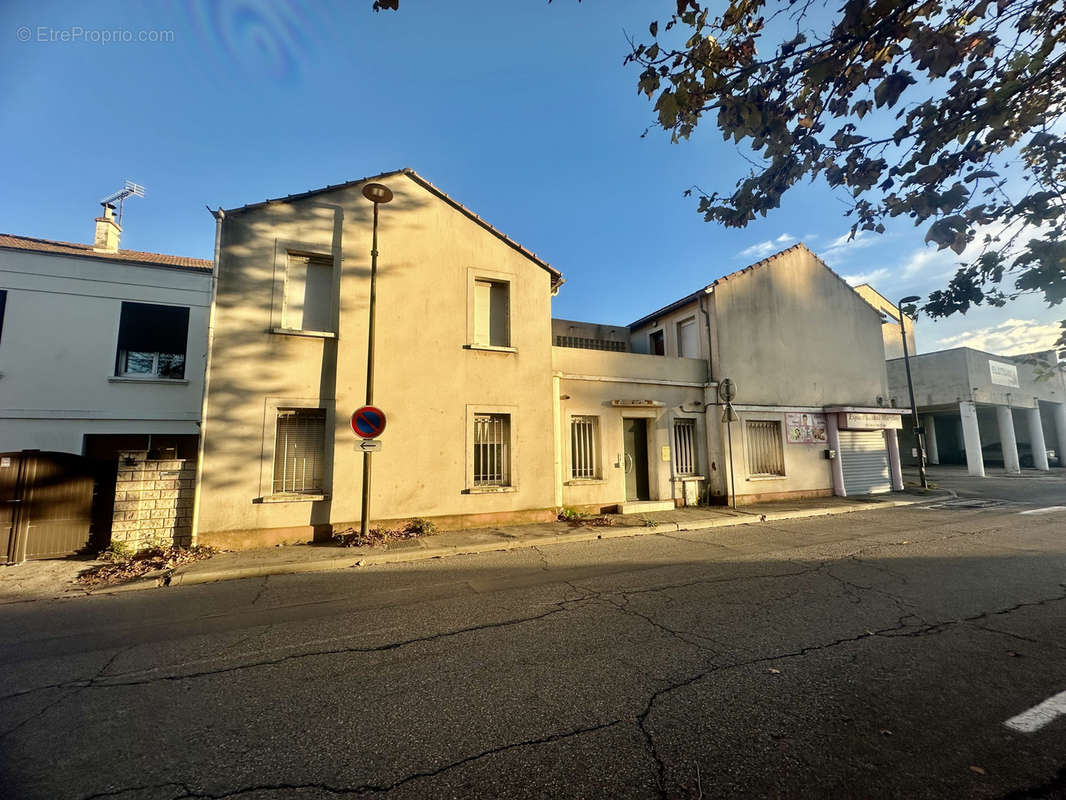 Appartement à PORT-SAINT-LOUIS-DU-RHONE