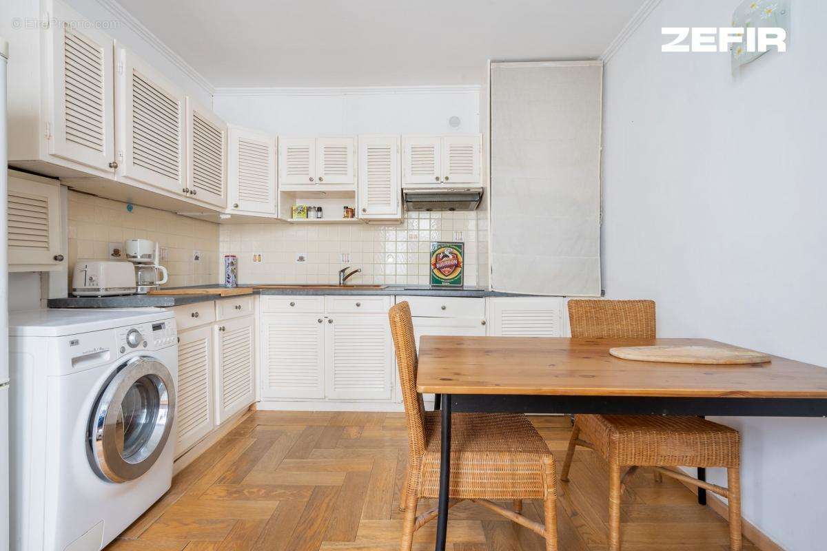 Appartement à PARIS-12E