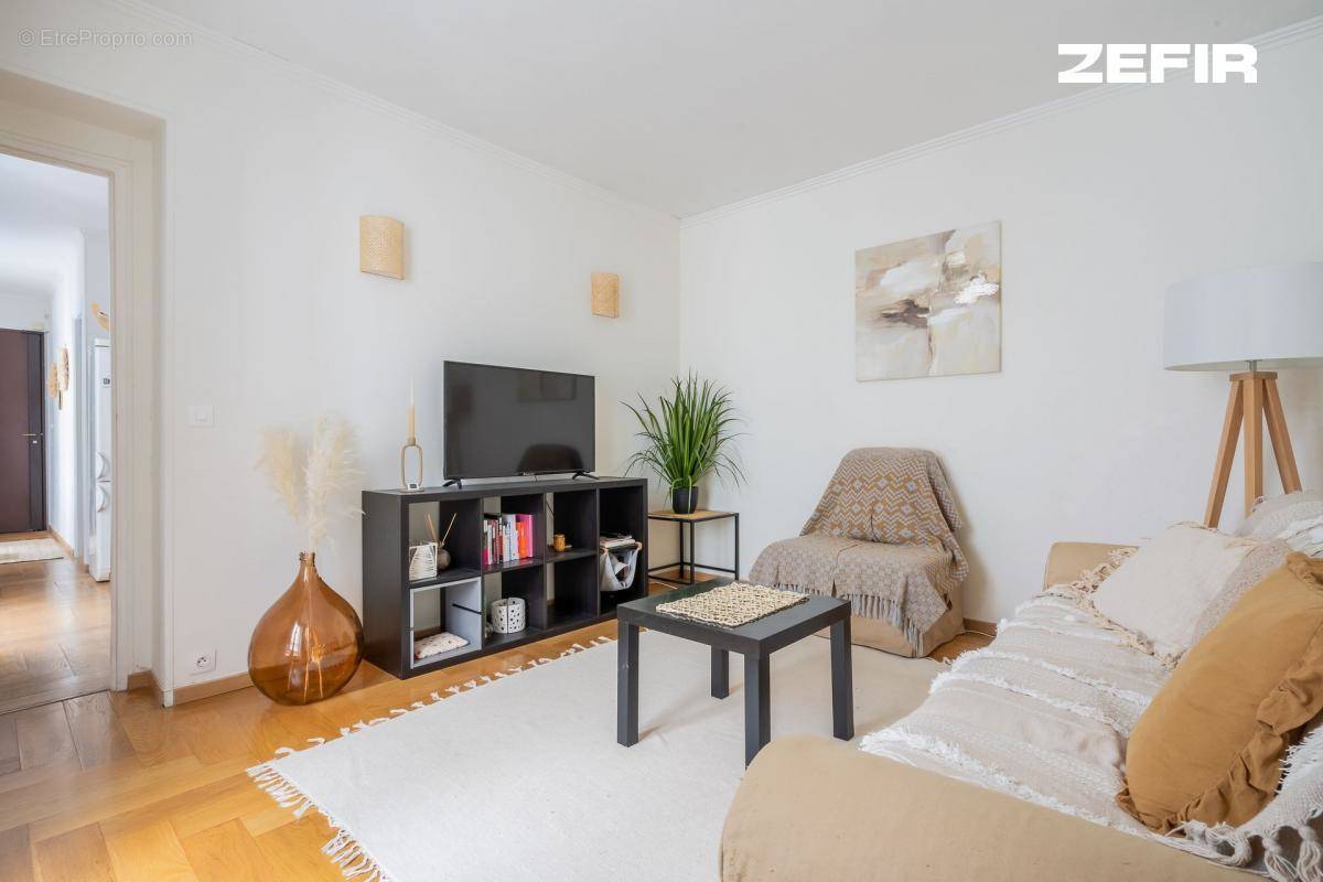 Appartement à PARIS-12E