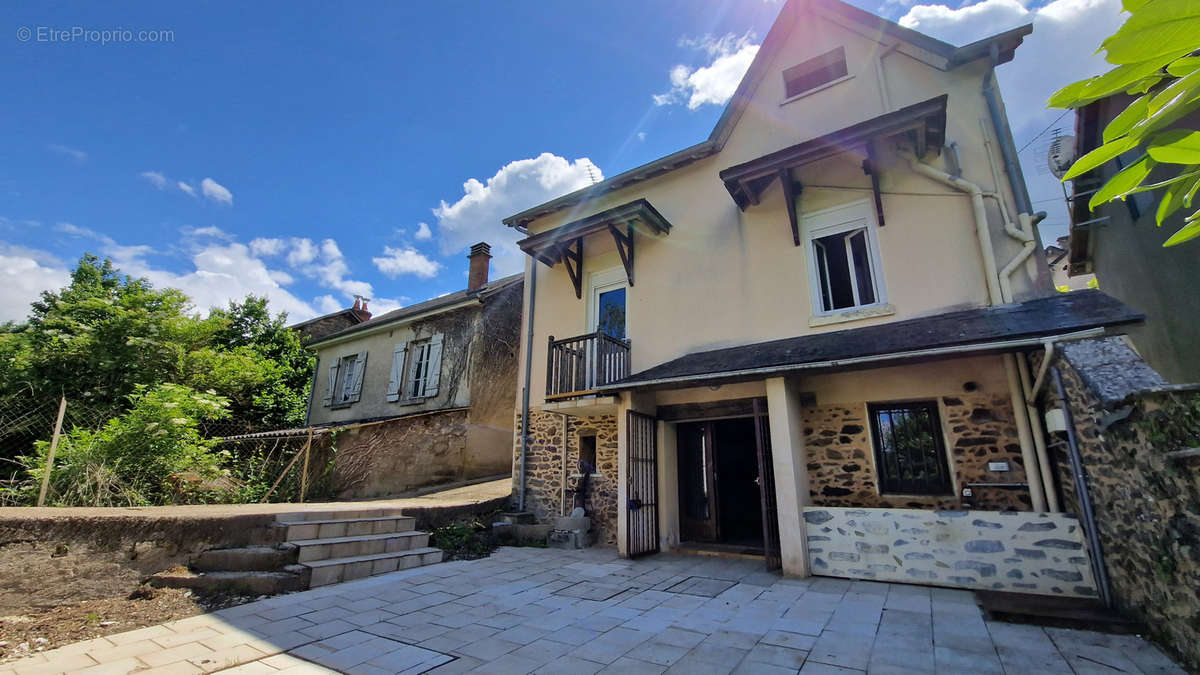 Maison à LUBERSAC