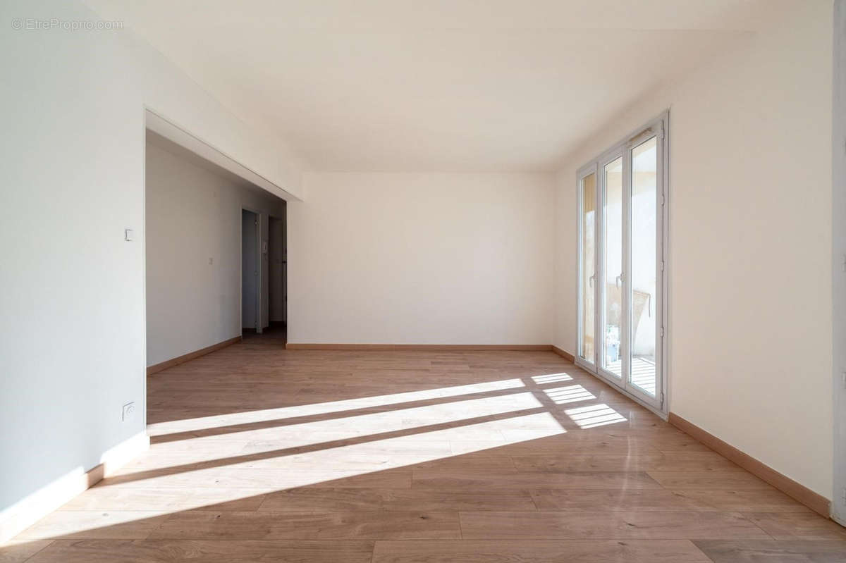 Appartement à MARSEILLE-10E