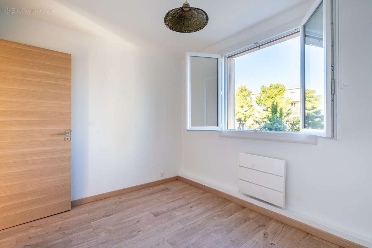 Appartement à MARSEILLE-10E