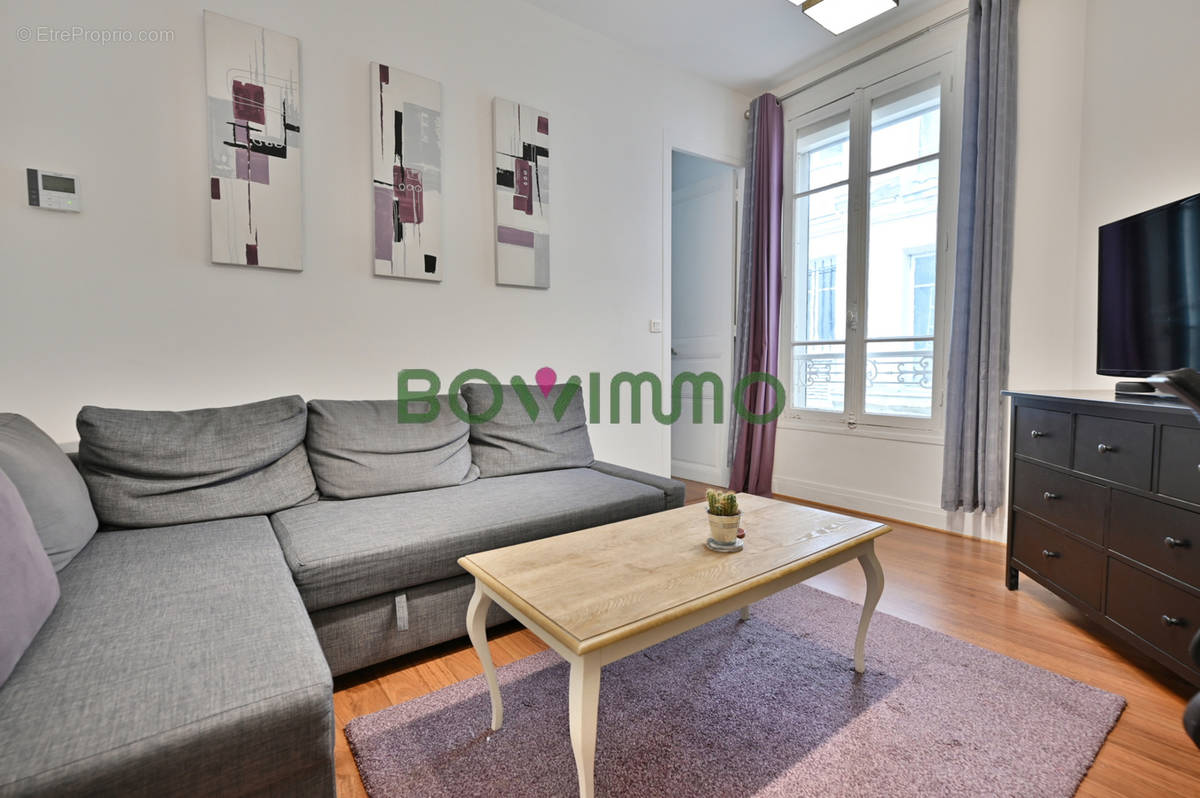 Appartement à PARIS-17E